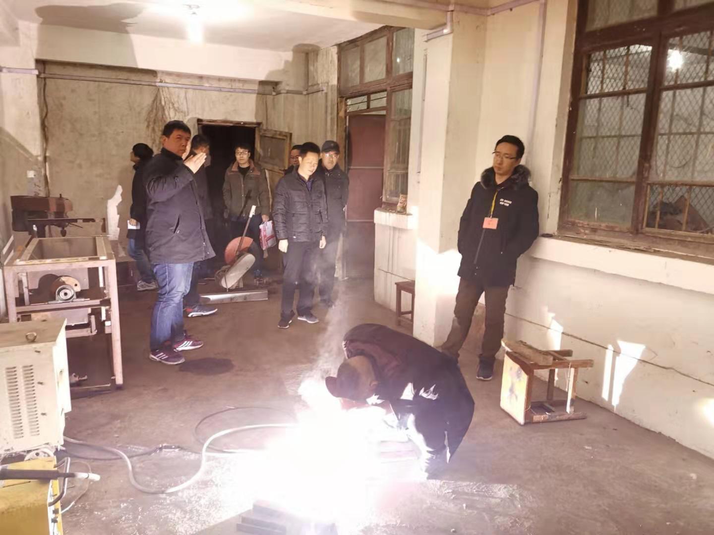 5c71067e01c3d.jpg